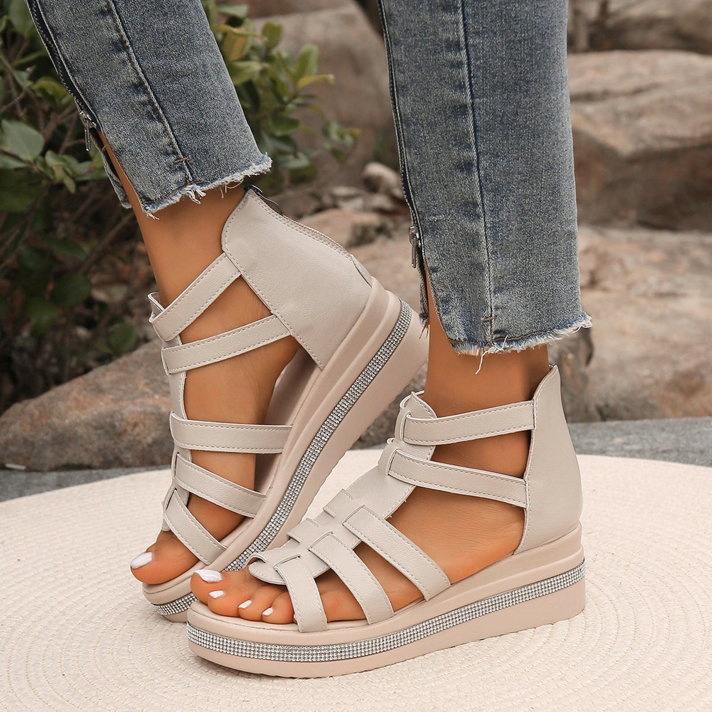 Akai - Women's Platform Sandals - Trendy & Comfortable