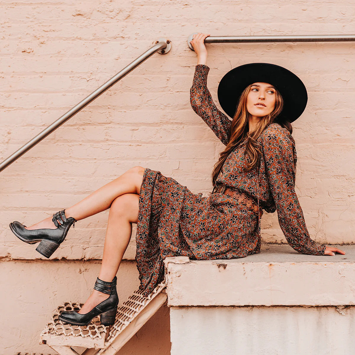 Althaia - Sleek Stylish Boots - Elegant & Trendy