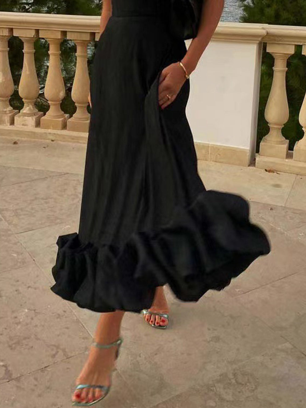 Venus - Elegant Flounce Maxi Dress
