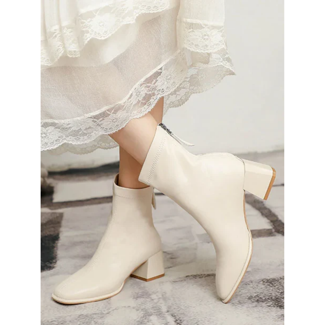 Anna – Fashionable Heeled Boots – Trendy & Sleek