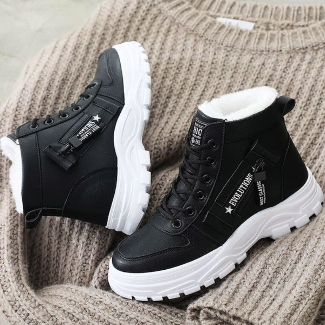 Mia – Flat Ankle Boots for Women – Casual & Trendy