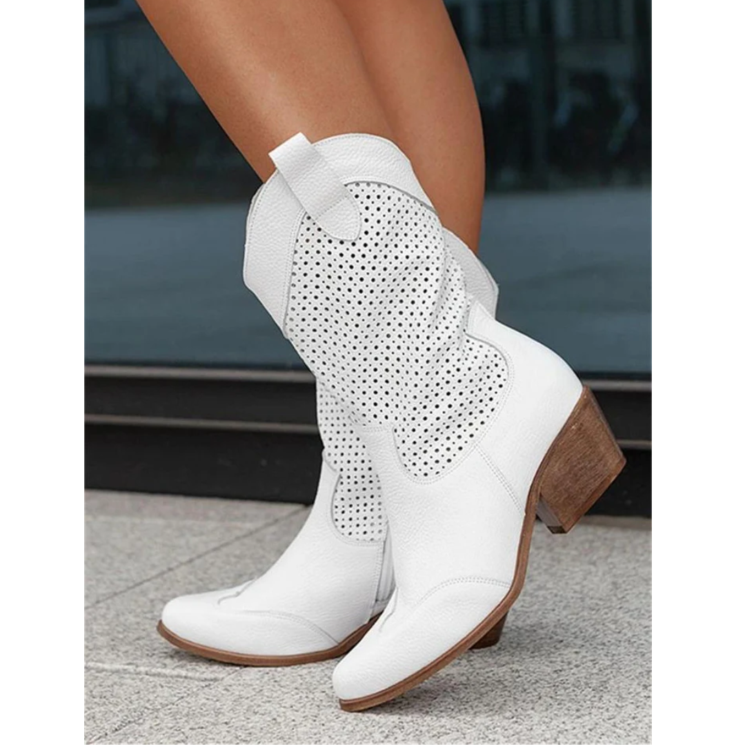 Savannah – Cowgirl Short Boots – Rustic & Fashionable