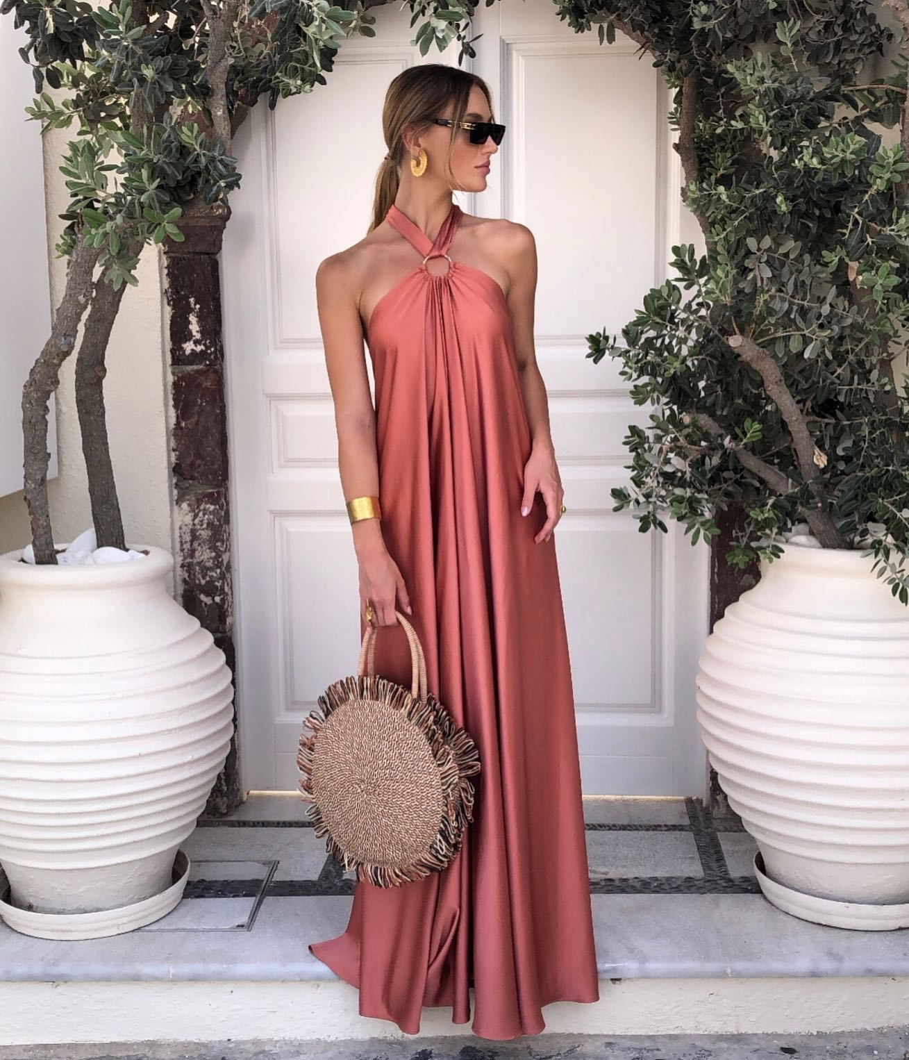 Claudette – Formal Backless Party Dress – Elegant & Daring