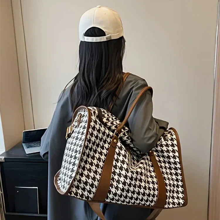 Madel - Large Travel Duffle Bag – Spacious & Durable