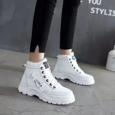 Mia – Flat Ankle Boots for Women – Casual & Trendy