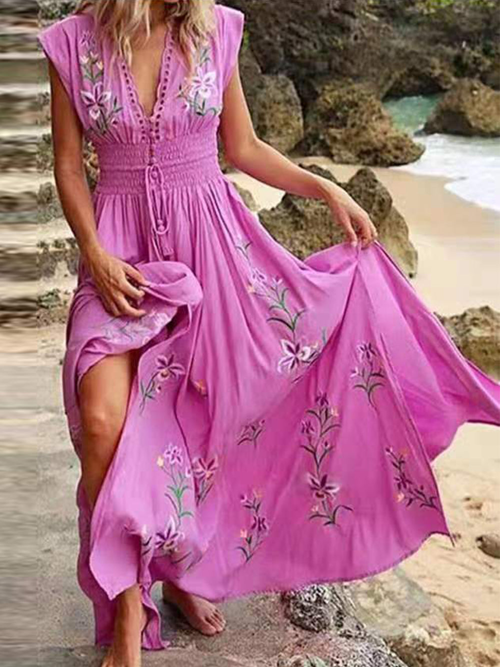 Laverine - V-Neck Boho Maxi Dress - Elegant & Flowy