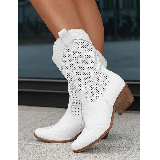 Savannah – Cowgirl Short Boots – Rustic & Fashionable