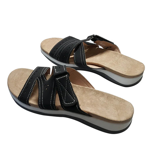Novah – Orthopedic Buckle Strap Sandal – Stylish Stability for All-Day Wear