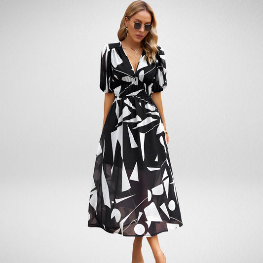 Aiko - Charming Dress with V-Neck